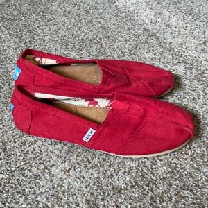 Red Toms